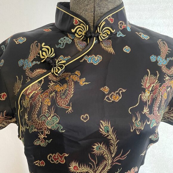 Vintage black qipao dress with dragon and rooster print - Picture 2 of 9